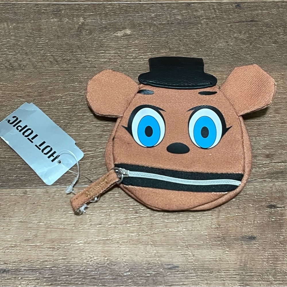 Five Nights At Freddy's Freddy Fazbear FACE Makeup Coin Purse Zip Mouth NWT